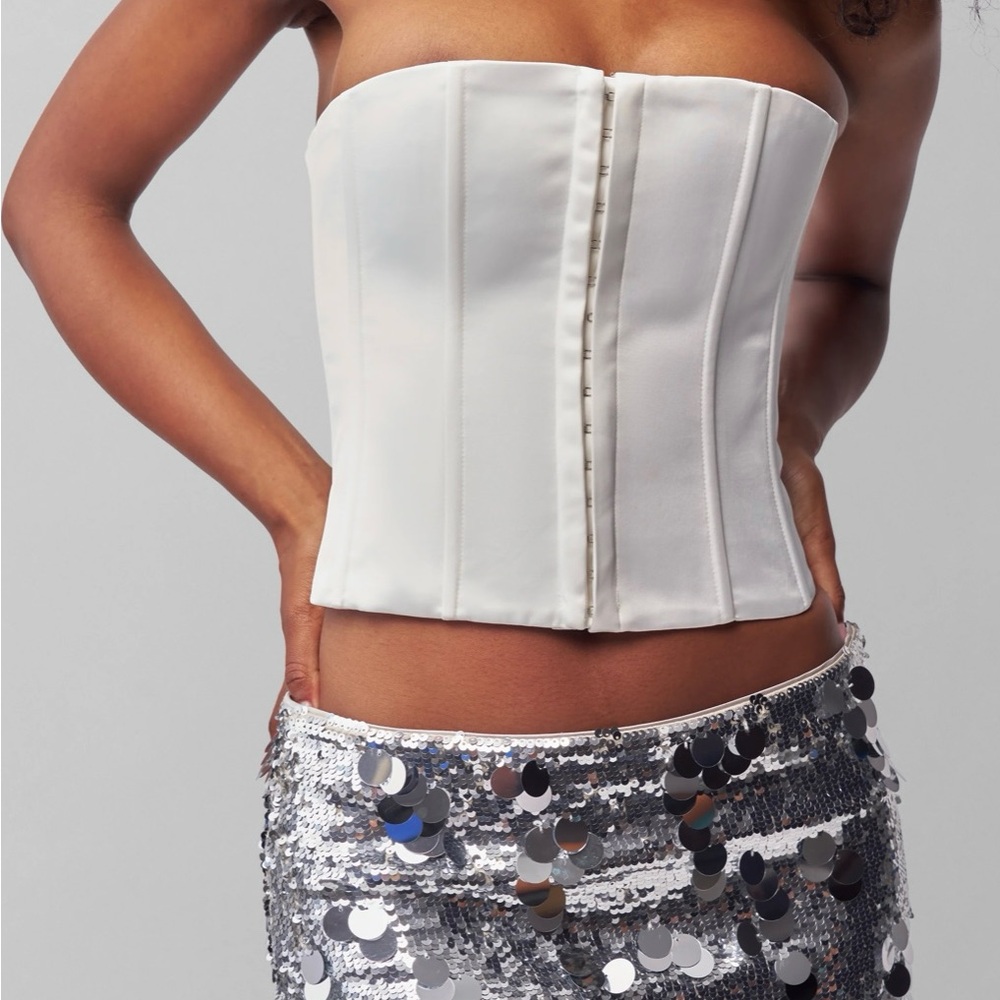 Guizio Silver Sequin Mini Skirt NWOT - Size L - Picture 7 of 7